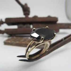 Black Onyx ring. 14K yellow gold ring with big Black Onyx. Classic ring.